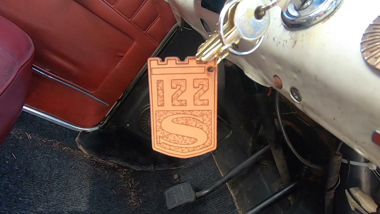 1966 Volvo Amazon: Badge of the 122S