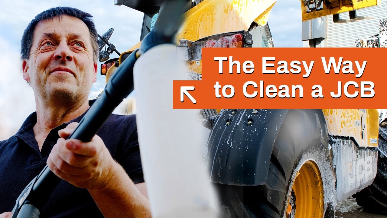 See How EASY Cleaning a Whole JCB is Using a Kranzle K2160 TST Pressure Washer