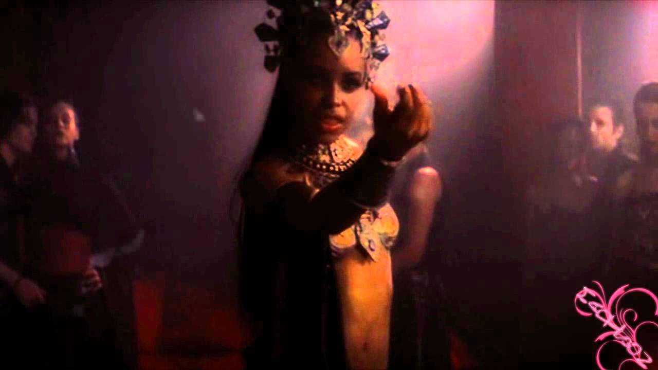 Queen Akasha (Queen of The Damned) ll Seven Devils