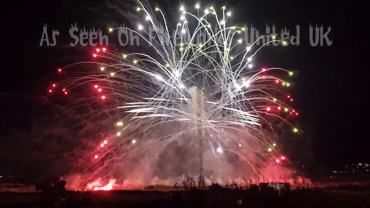 Mqabba Fireworks Malta 2018 Tower of Light single shot