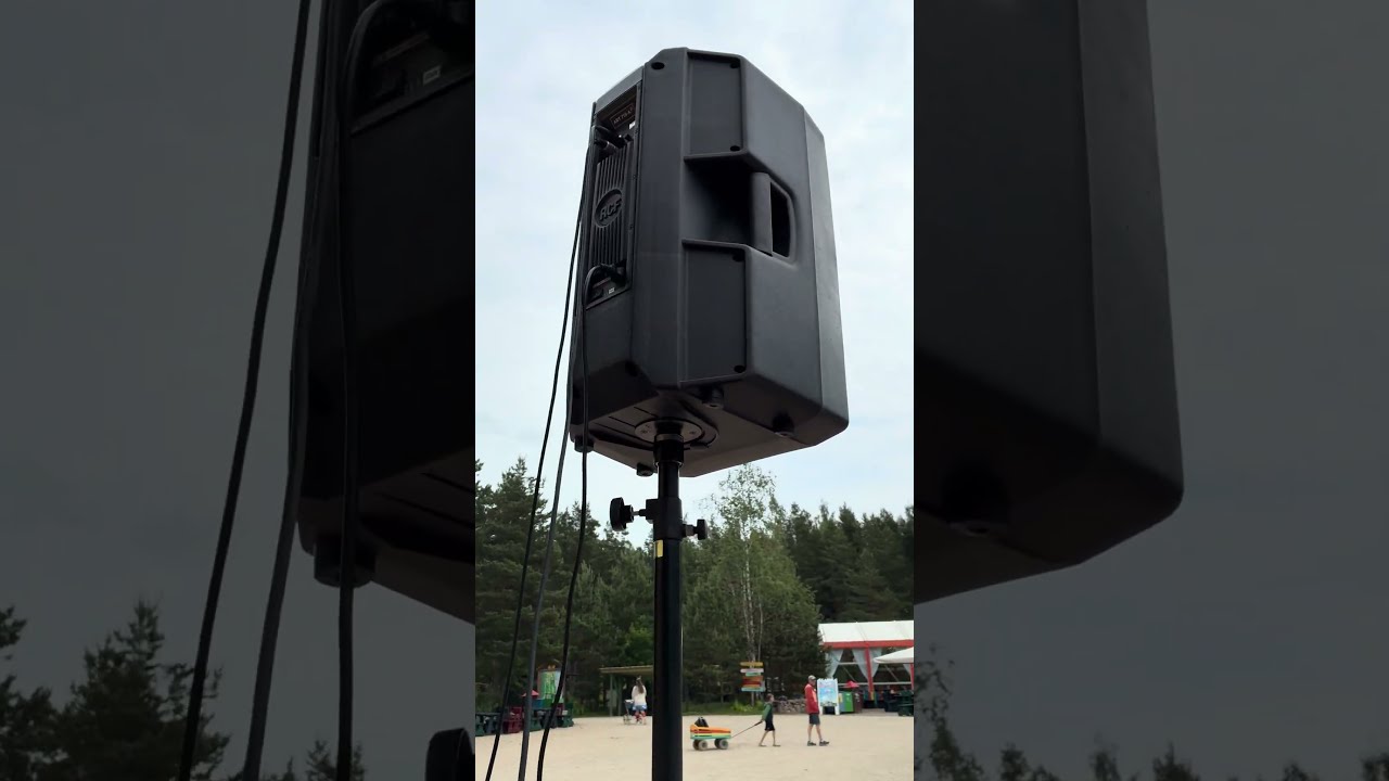 RCF ART 715-A 15-inch powered speaker
