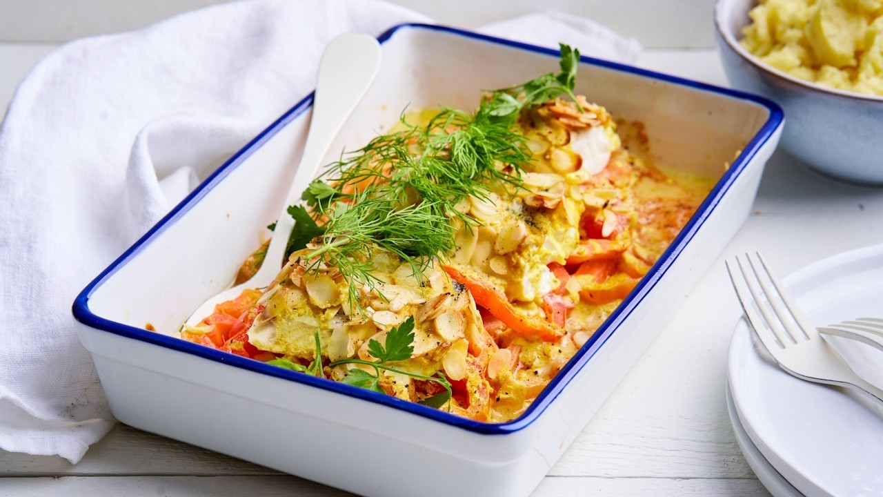 Schelvis met tomaten en mosterdsaus