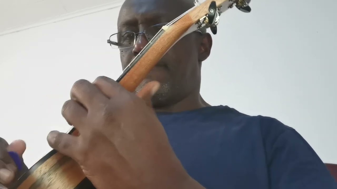 plaidoyer pour l'accord en Sol mineur du ukulele soprano
