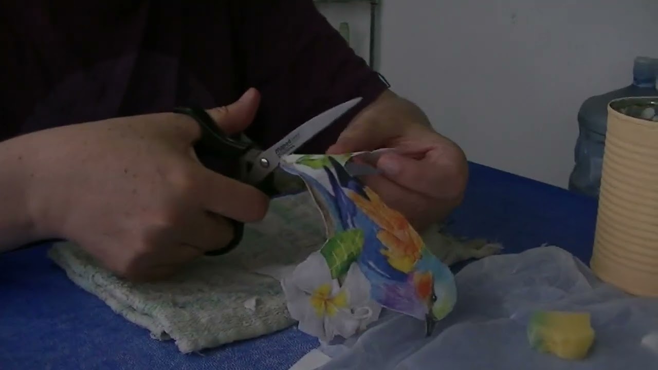 🎨✨ **Transforma una Lata de Durazno en Arte Reutilizable** 🌱🖌️