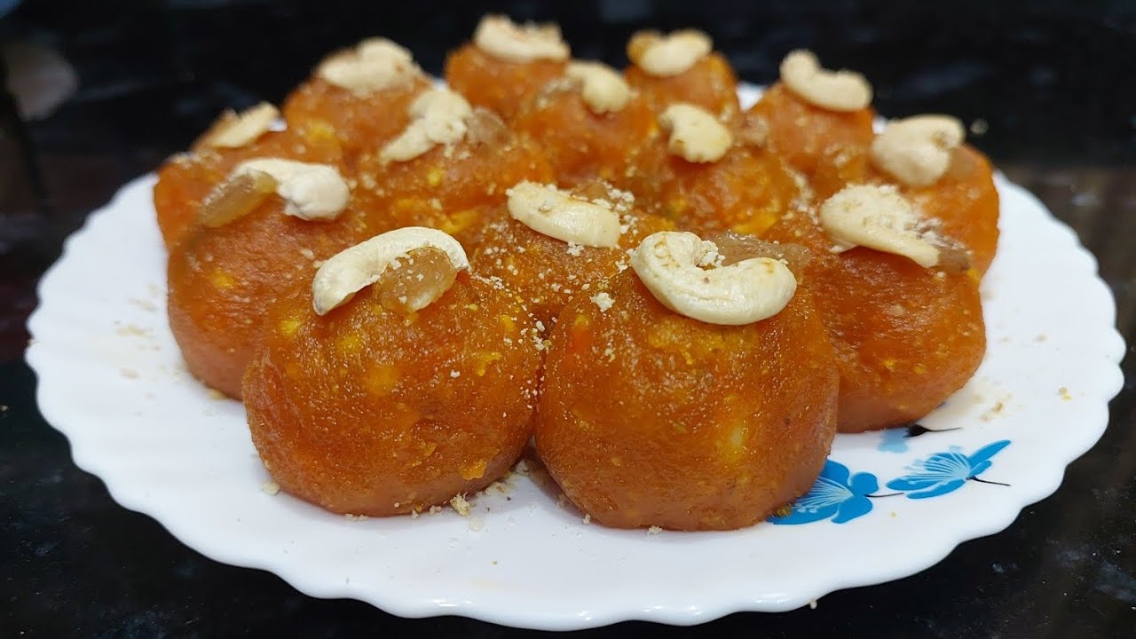 খুব সহজেই বাড়িতেই বানিয়ে নিন গাজরের লাড্ডু