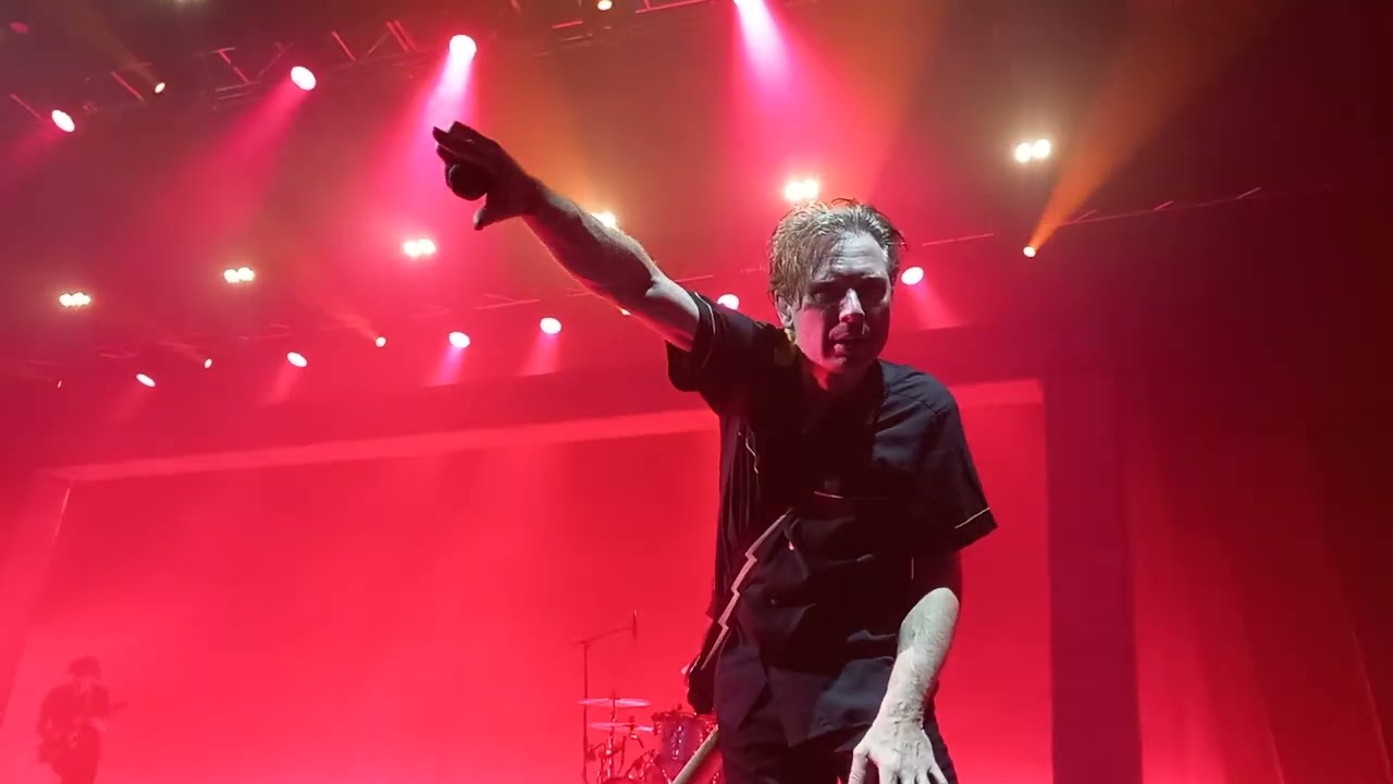 This Fire - Franz Ferdinand (10th March, Portsmouth Guldhall, 2026)