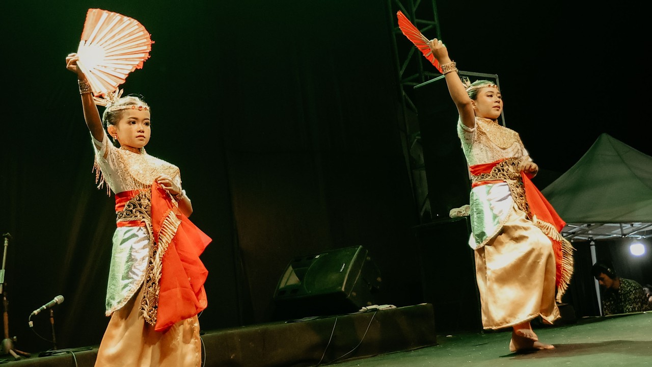 (DAY 1) - TARI SAMIRA SANTIKA RT 10 - GADUNGSARI FESTIVAL 2025