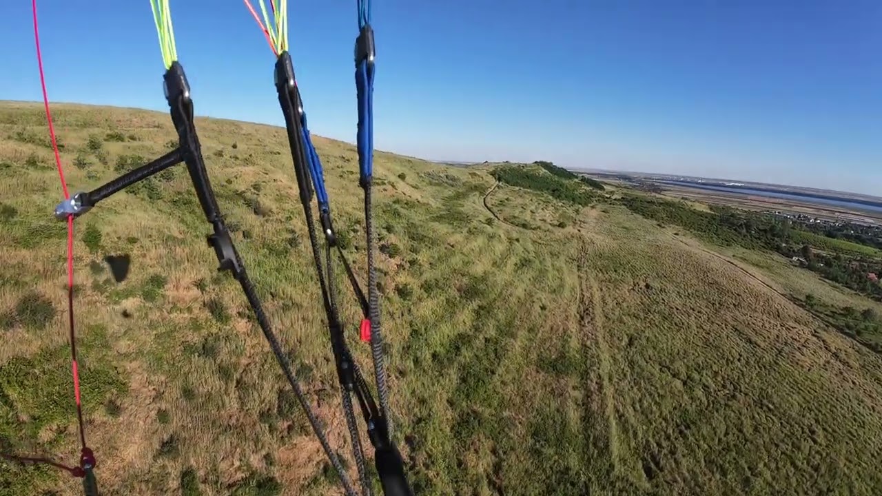 Paragliding on Valeni Podgoria, Rom&acirc;nia.