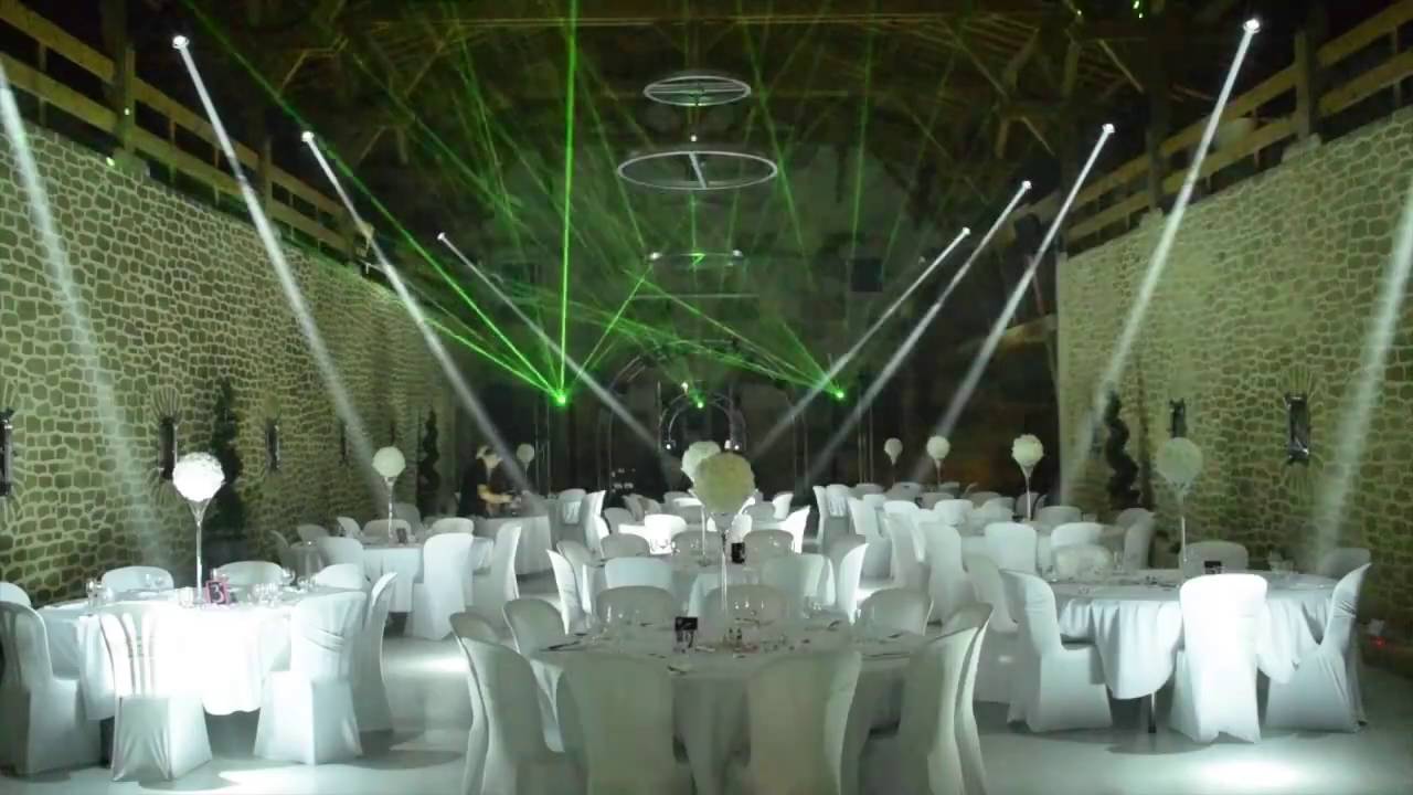 Light show d'introduction de soirée au Chateau de Roquefeuille