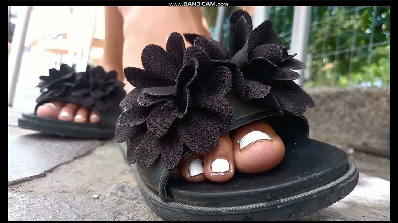 (new clip 2024)candid blonde friend in white toenail feet  POV close up 59.15 min preview