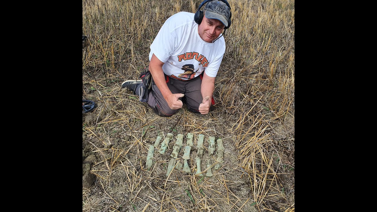 Huge bronze age hoard  found ..METAL DETECTING SOUTH WALES