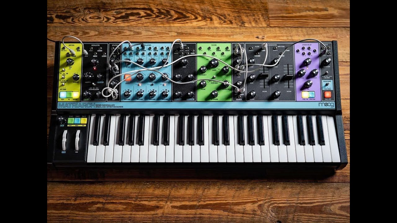 Lisa Bella Donna - Paraphonic Preludé for Moog Matriarch