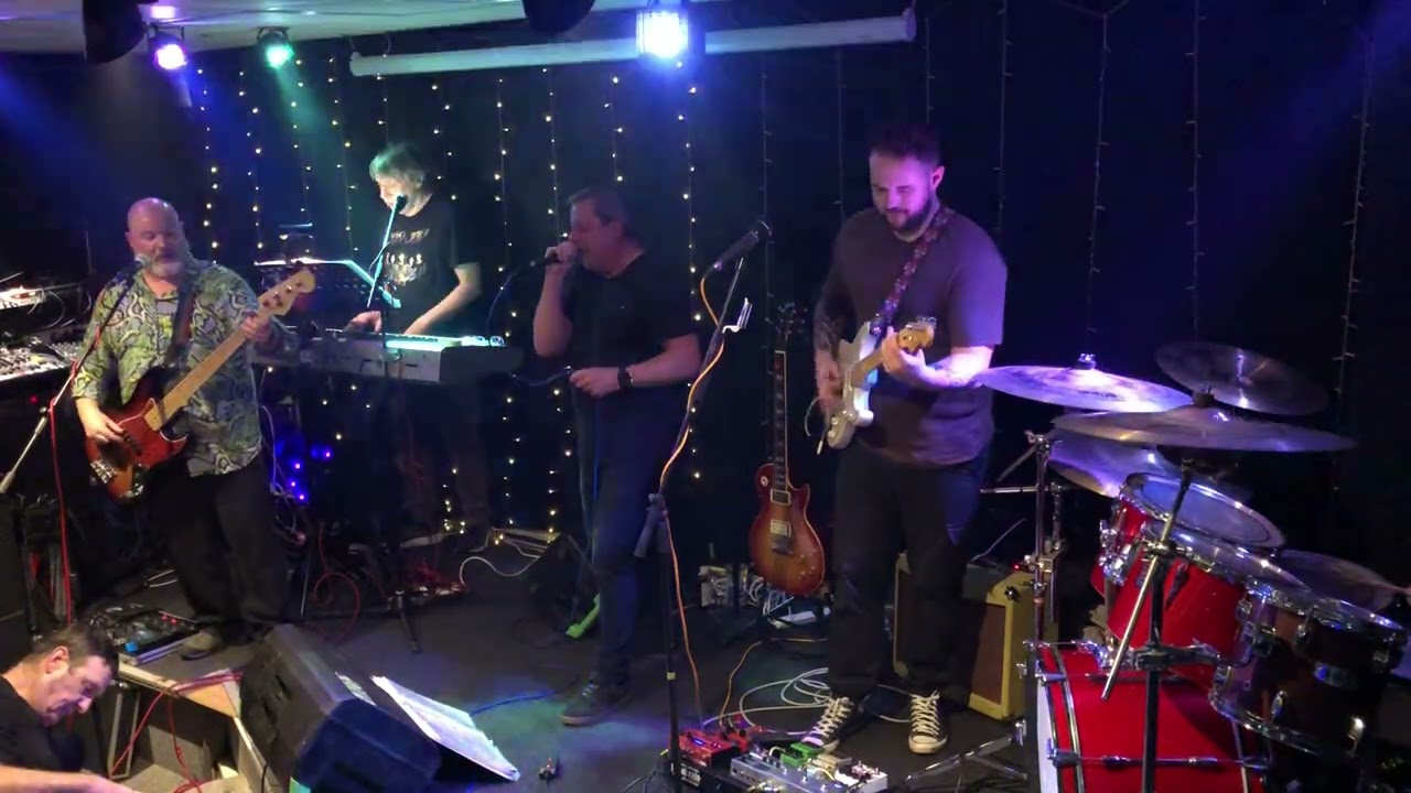 Bon Journey at The Ashton Jubilee Club 16/1:26  ( Born To Be My Baby )