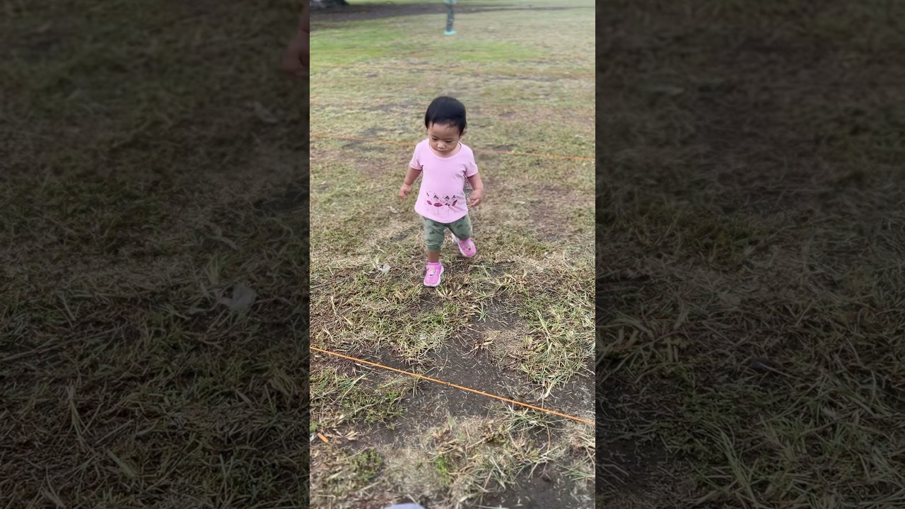 Olahraga pagi di Alun-alun #meletusbalon #alunalun #jalanpagi #anaklucu