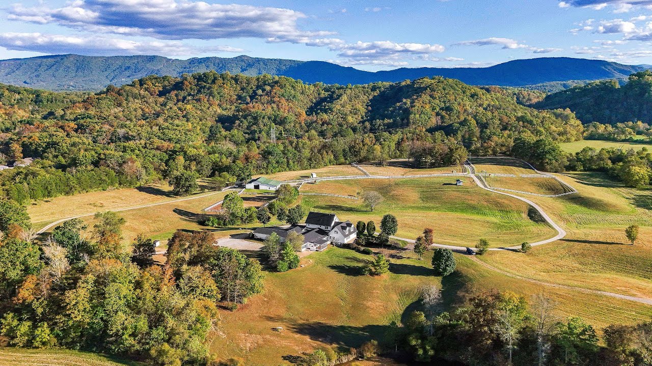 2003 Regan Mill Rd. | Modern Farmhouse on 86 Acres in Maryville, TN