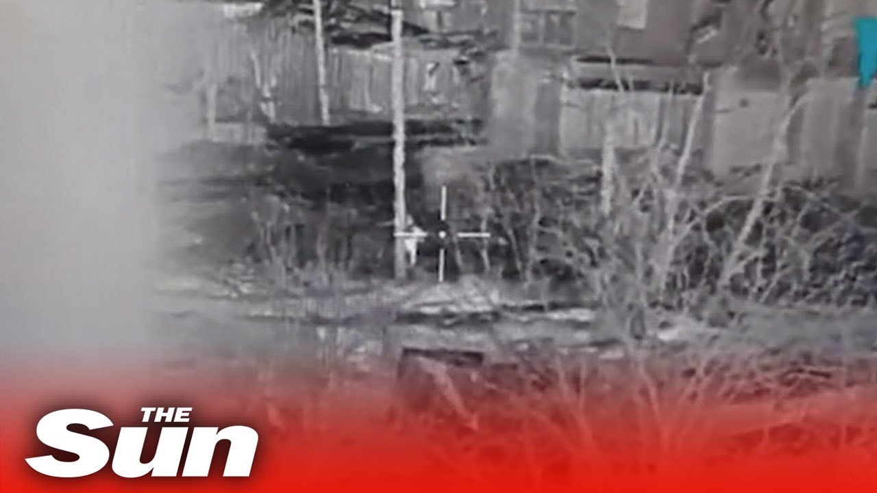 Ukrainian sniper with nerves of steel takes out unsuspecting Russian troops