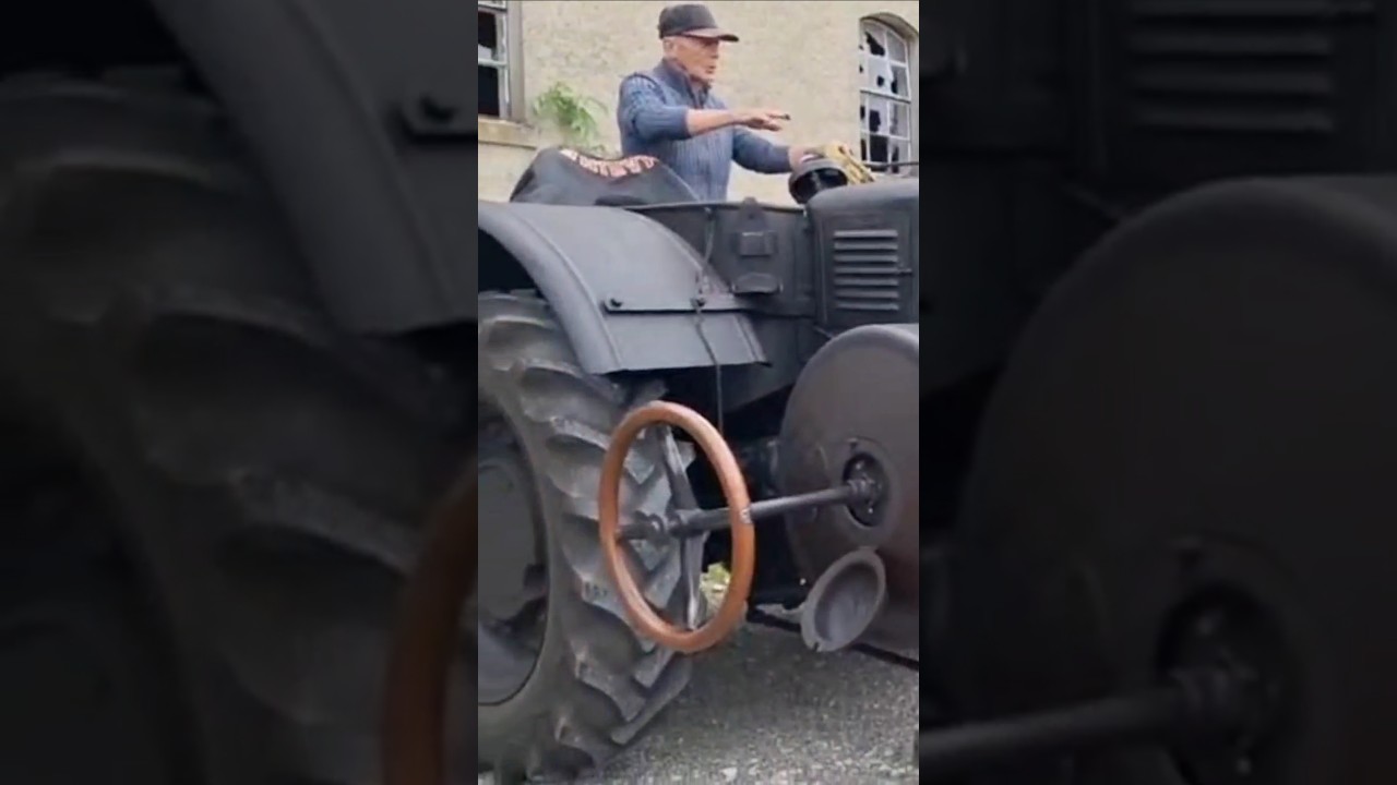 Tractor with steering wheel in the crankshaft! THE OLD ONE!!!
