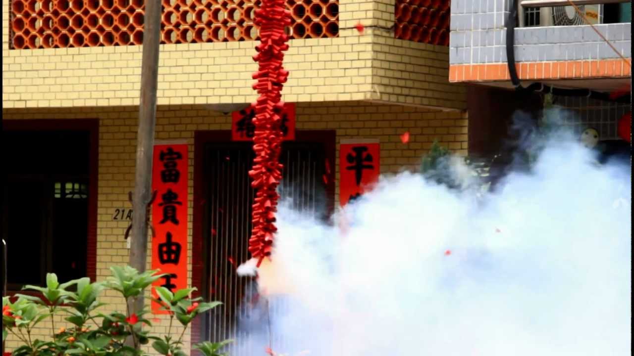 HK Chinese New Year 2012 - Day 2 - firecrackers @ village