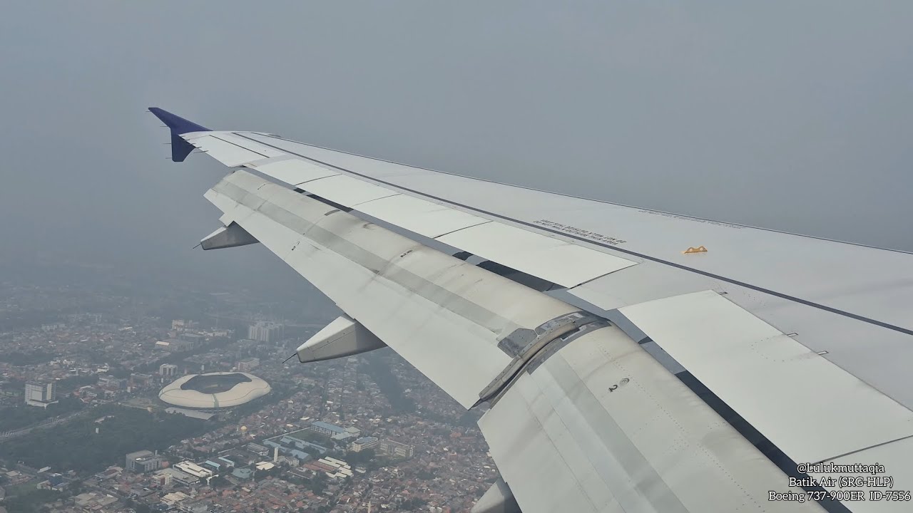 Batik Air Boeing 737-900ER Jendral Ahmad Yani(SRG)-Halim Perdana Kusuma(HLP). 