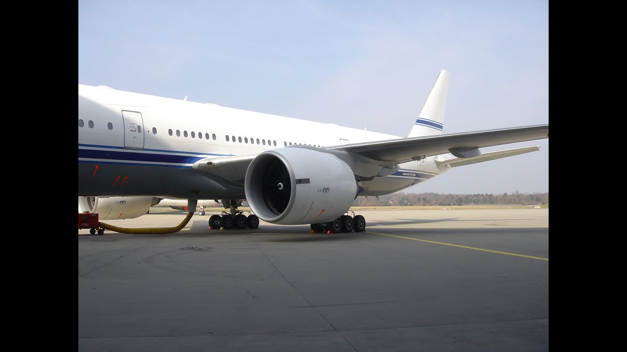 Changing Jet Engine Igniters on Boeing 777