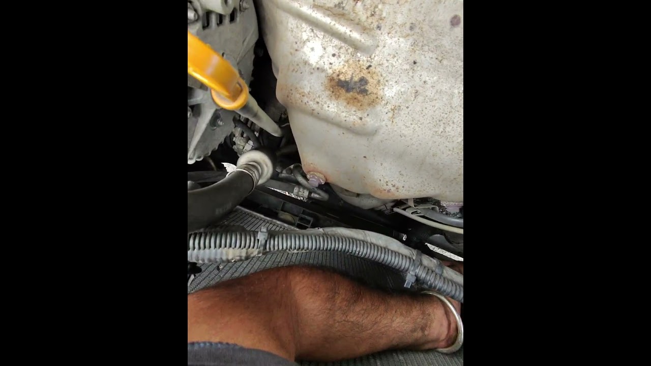 Changing Radiator of Nissan X-trail 2008  #nissan #xtrail #Australia #radiator #goldcoast Part-8