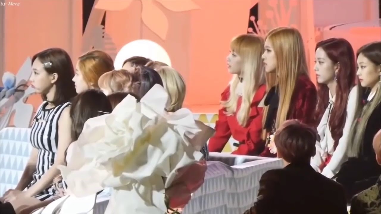 LISA BLACKPINK FANBOY (BTS+LISA moment)