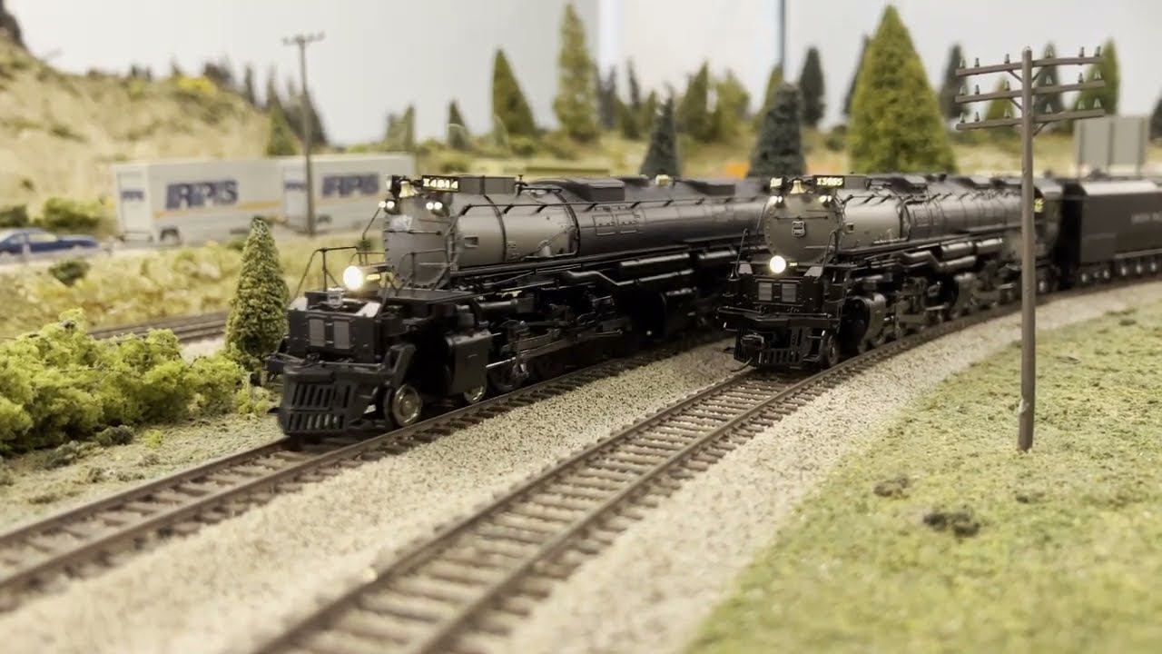 HO Scale Union Pacific Bigboy Meets The Challenger