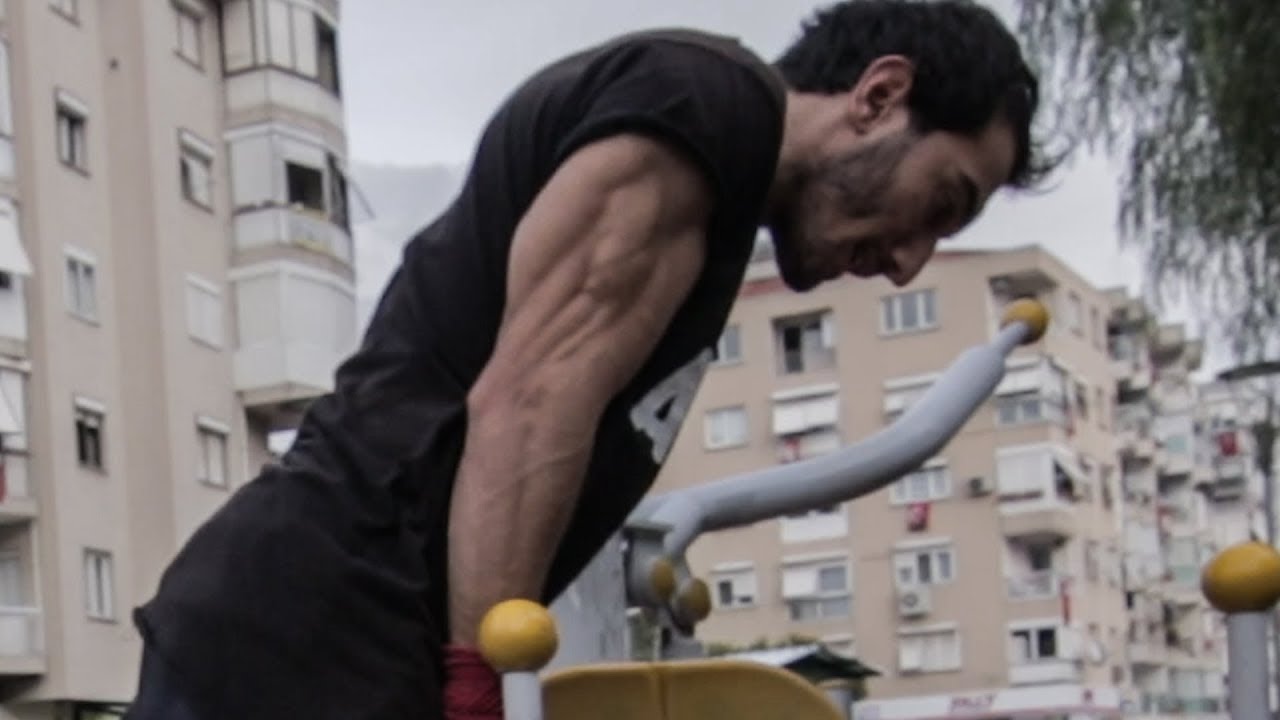 MUSCLE UP HAREKETİ NASIL YAPILIR-FARKLI KOL KASI ÇALIŞMASI
