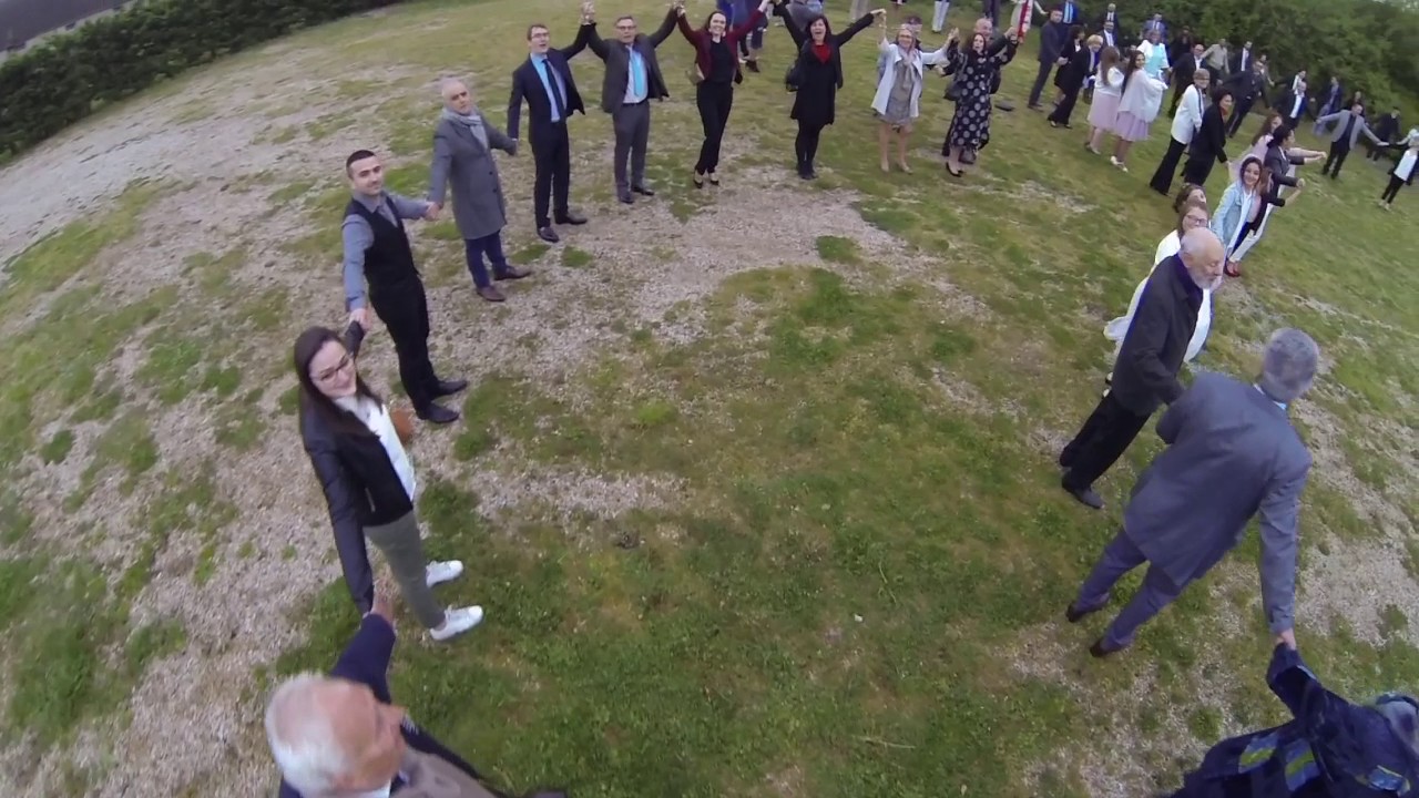 Vin d'honneur par drone