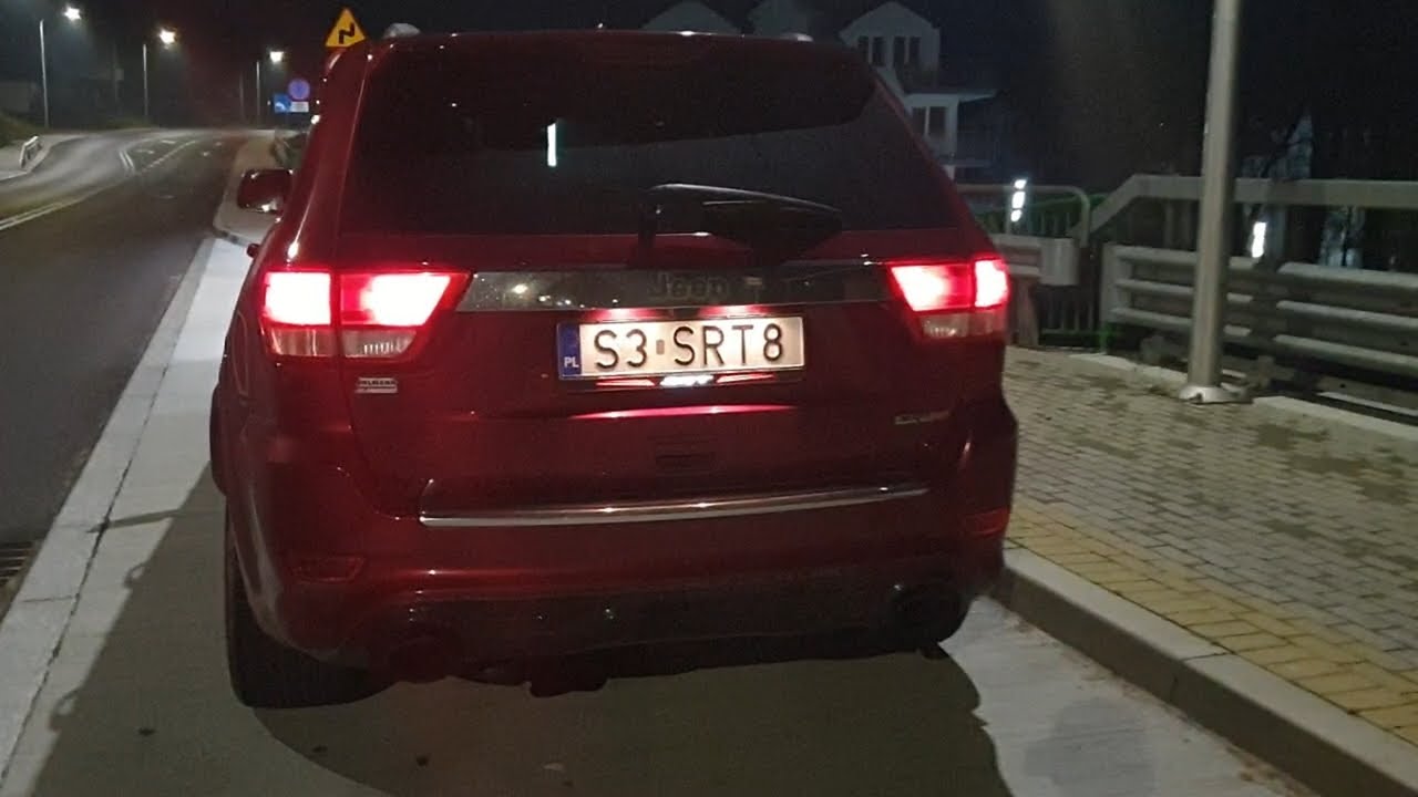 Jeep Grand Cherokee SRT8 0-100km/h acceleration