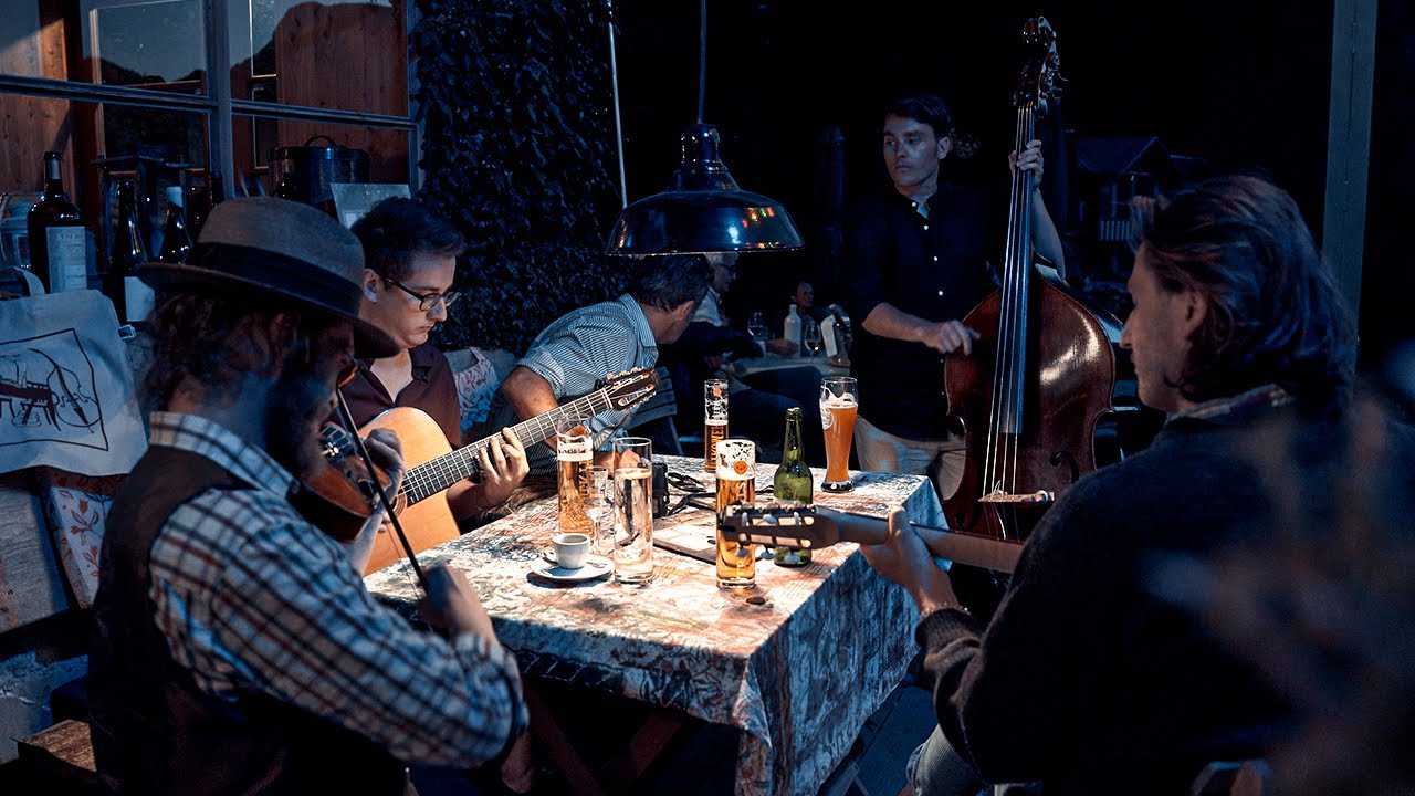Beim 5-Uhr-Tee im Strandcafe (LIVE) - Paganin Soatnquartett - DAXN