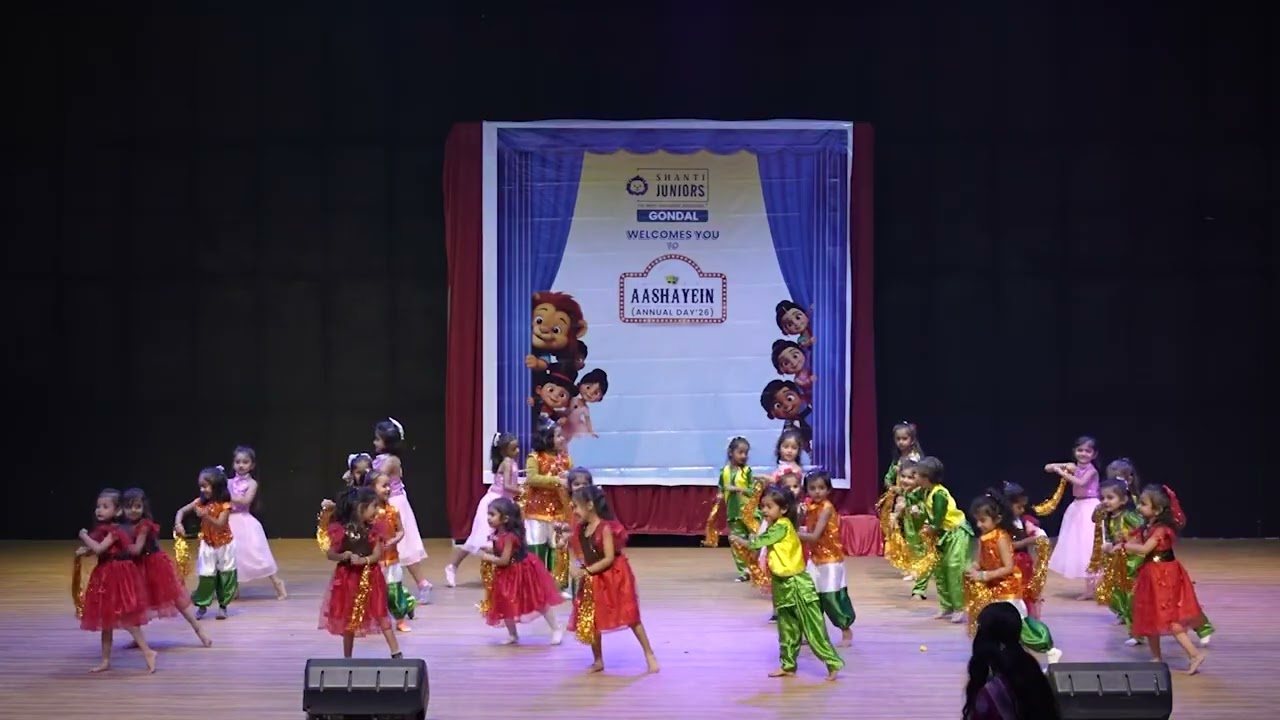 Welcome dance by our girls. What a energy by these cuties 