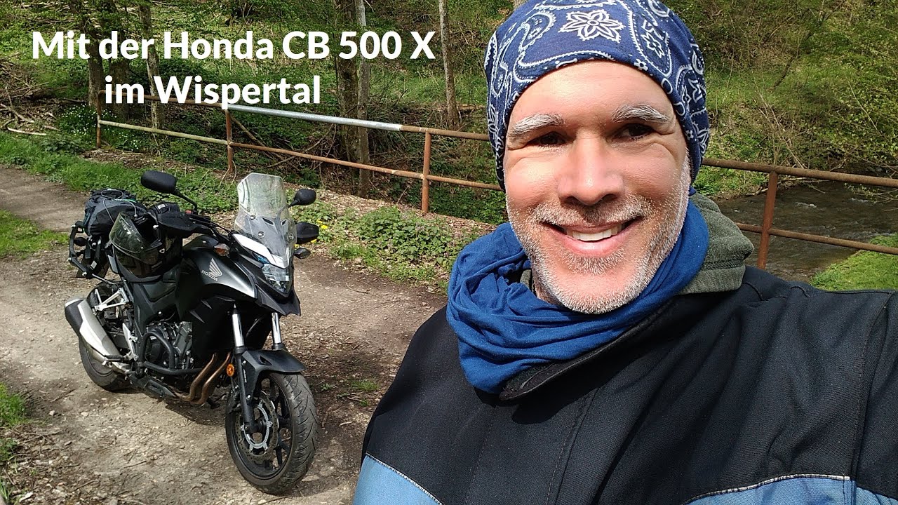 Motorrad Tour, mit der Honda CB 500 X im Wispertal.