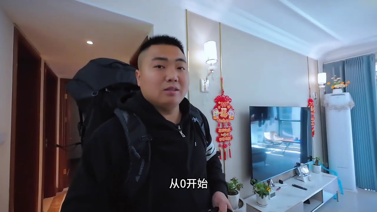 胖军要去国外闯世界，感谢娇娇的大力支持，离别时小夫妻抱头痛哭 #夫妻 #出国 #创业