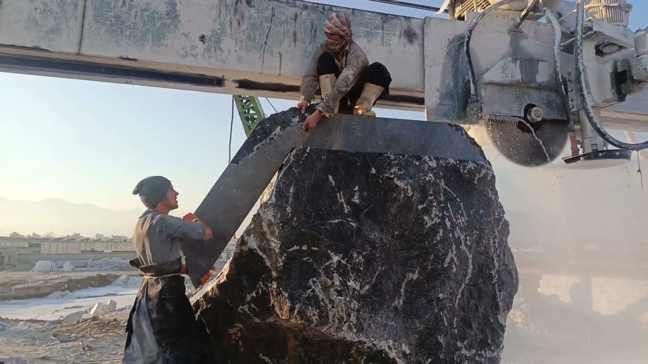 Huge Marble Rock Cutting Process With Giant Machinery UK
