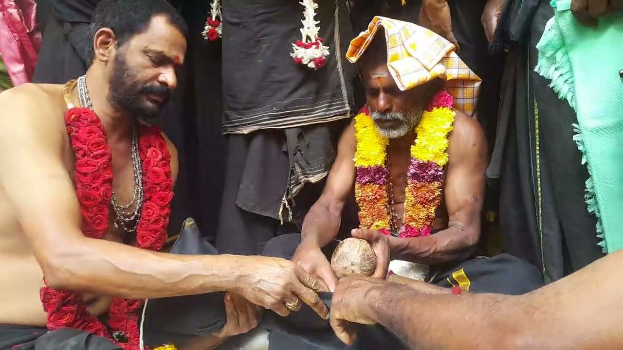 అయ్యప్ప ఇరుముడి కార్యక్రమం కాజులూరు. స్వామియే శరణమయ్యప్ప  🙏🙏. Pls like subscribe 