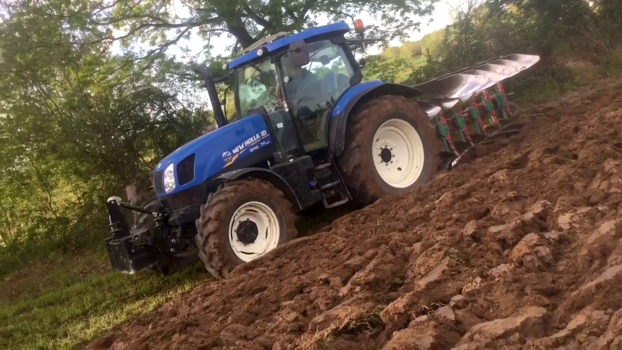 Labours 2017 New Holland T6 165