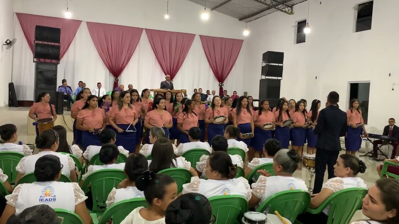 FARAÓ OU DEUS? - Grupo de Percussão Renovação (4º Aniversário da Banda Fogo no Altar)
