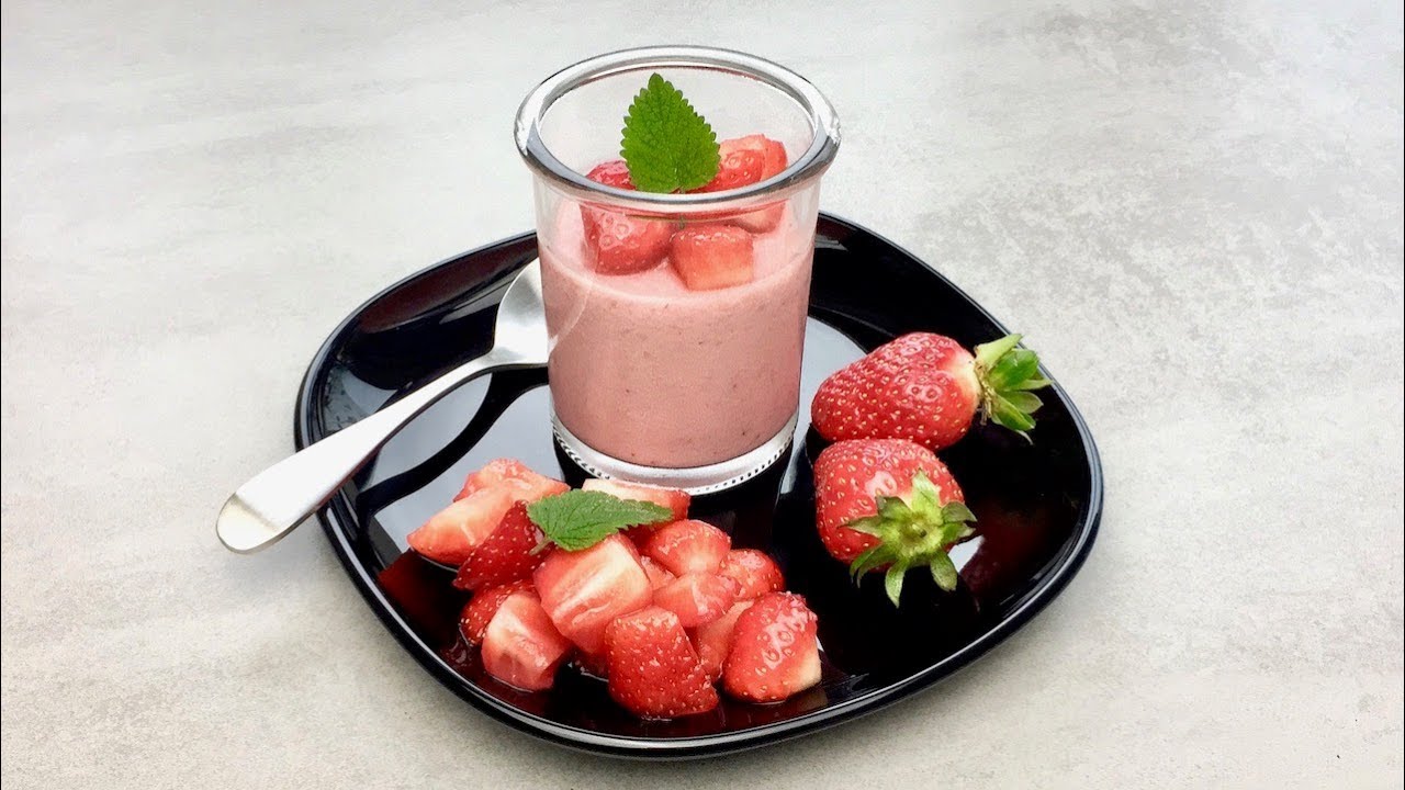 Erdbeer Panna Cotta 🍓 aus dem Thermomix® TM5/TM6