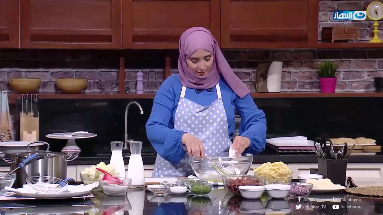 الدنيا بتشتي .. وعايزة تدفئ جوزك وعيالك بأكلة حلوة .. اعملي القرنيط المقرمش على طريقة مروة الشافعي