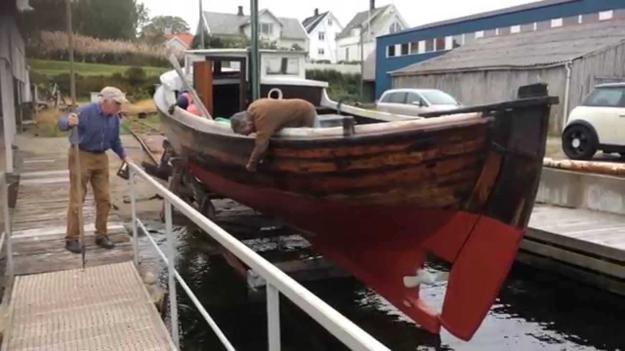 Annual service 2014 on the well smack