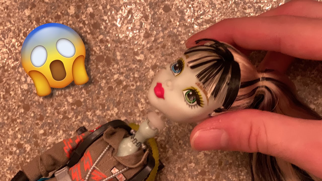 Unrebooting a SDCC Monster High Doll?! (Yes) | Zombiexcorn