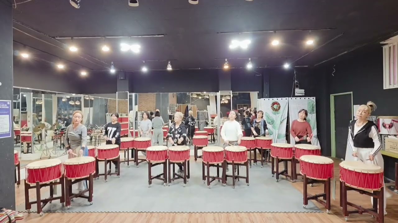 제스타퍼포먼스난타 ㅣ공연연습ㅣ무음난타 ㅣ은평구난타 ㅣ김은희단장 새로운작품 ㅣ공연문의, 작품문의 ㅣ난타 원데이클래스 문의ㅣ자격증문의