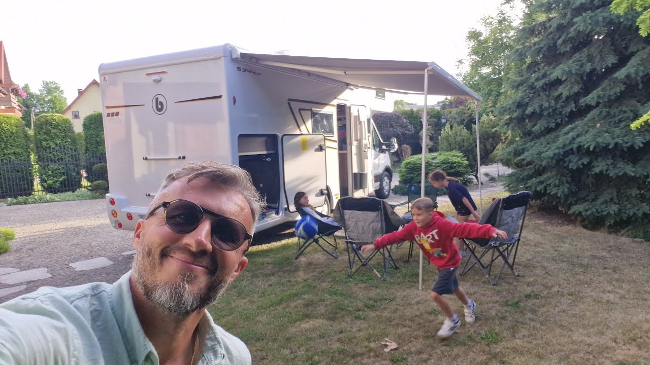 Camping life  - podr&oacute;żowanie kamperem z dziećmi / Benimar Sport 344 up 