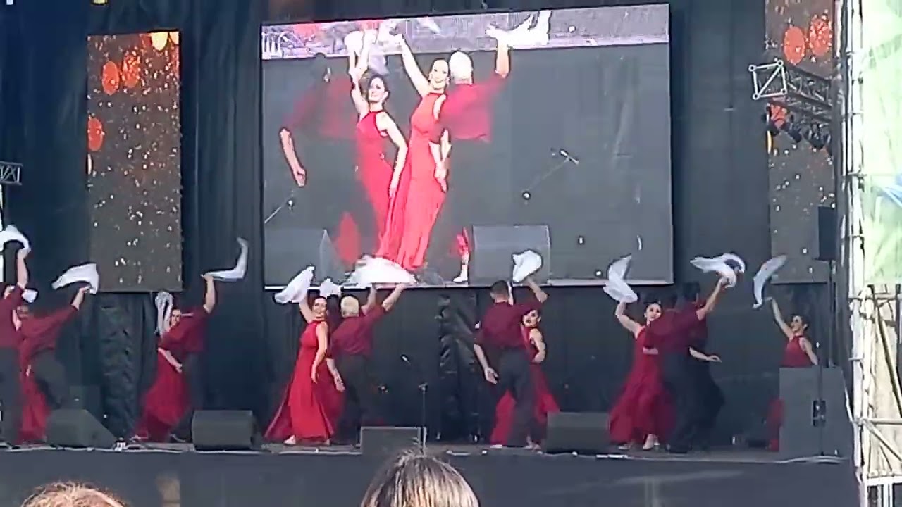 Día de la Patria en San Fernando | La Popular Compañía de danzas