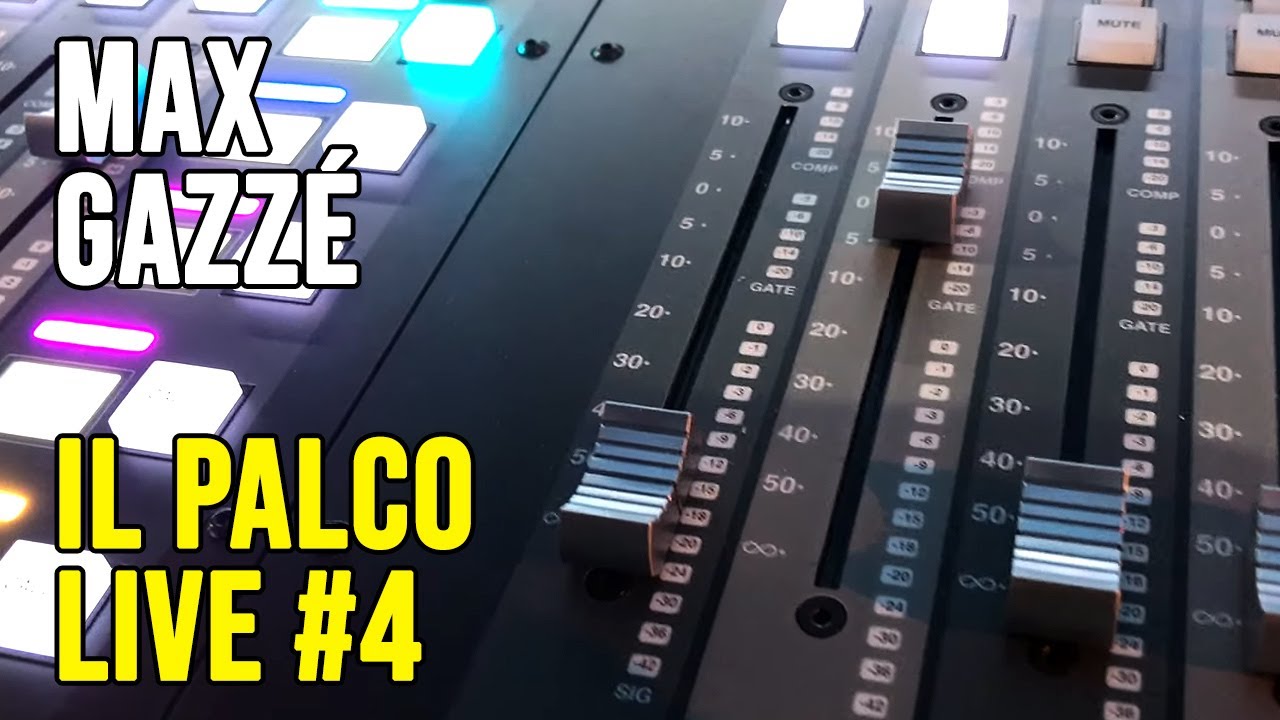 Dietro al mixer di sala dell'On the Road Tour di Max Gazzé