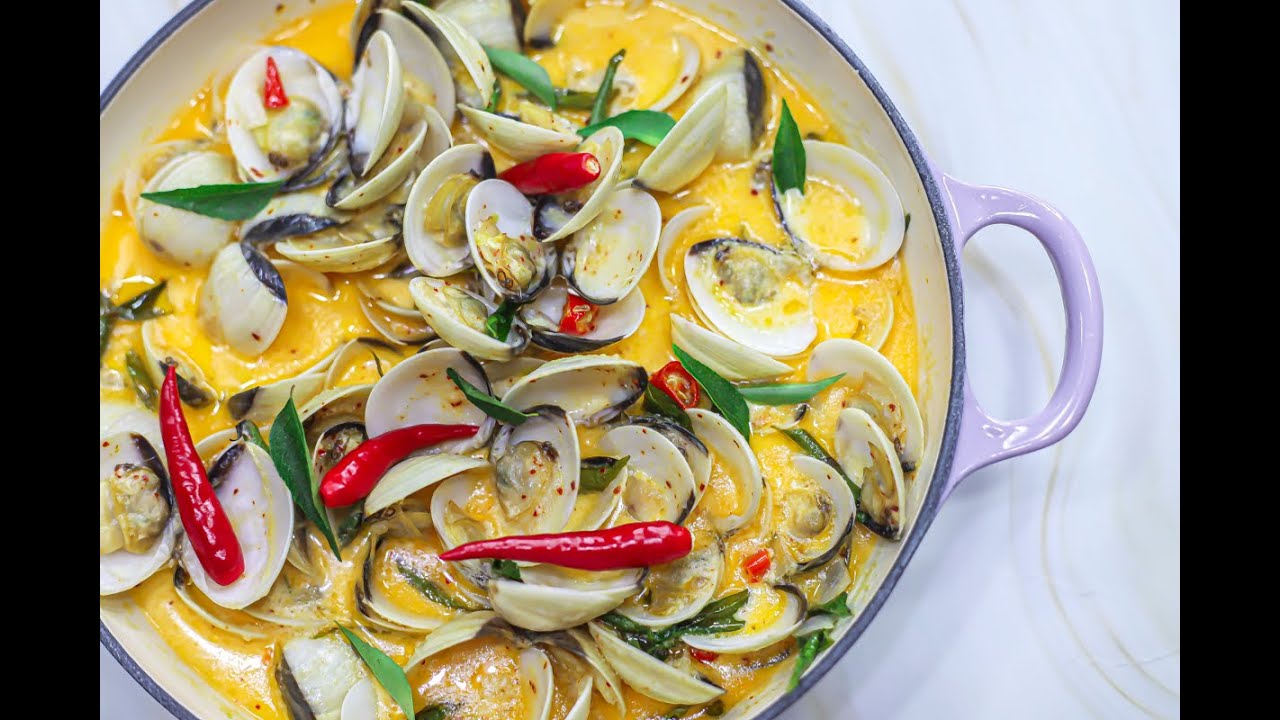 Creamy Garlic Butter Clams