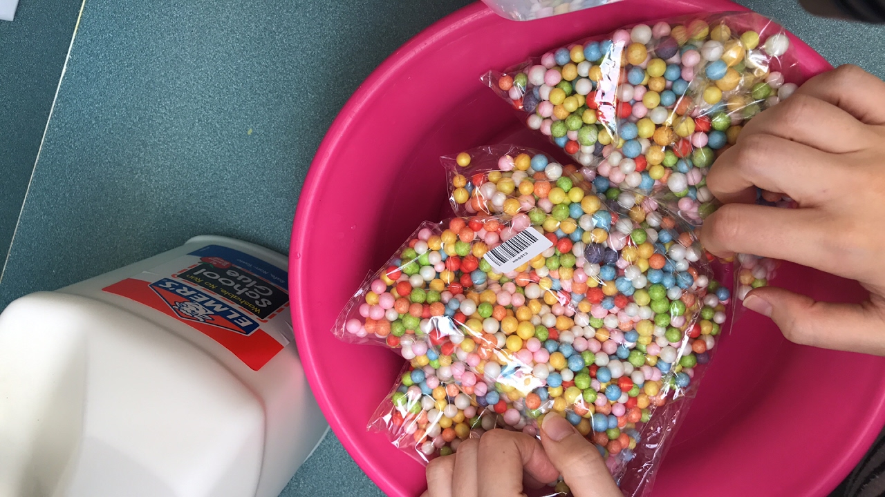 MAKING A BIG BATCH OF CAPTIN CRUNCH FOR THE RESTOCK + HANGING OUT🍬🦄🌈