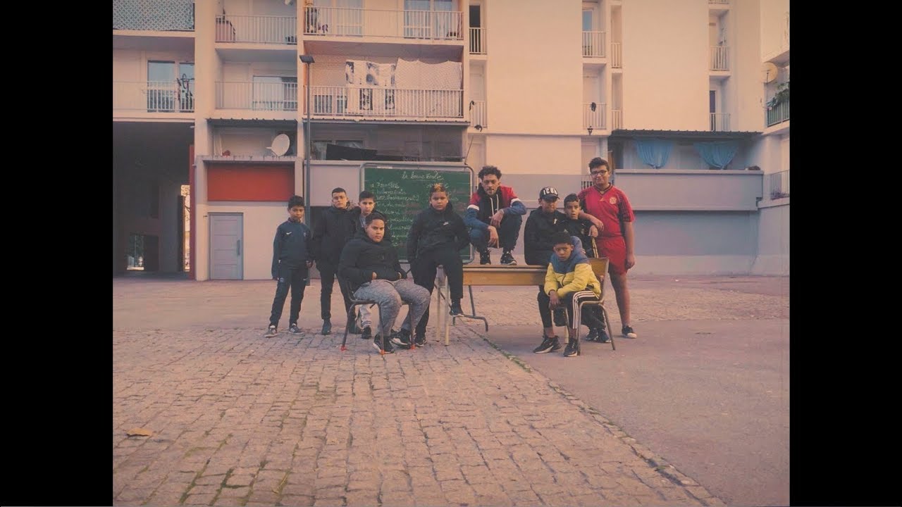 DEMI PORTION - LA BONNE &Eacute;COLE (clip officiel)
