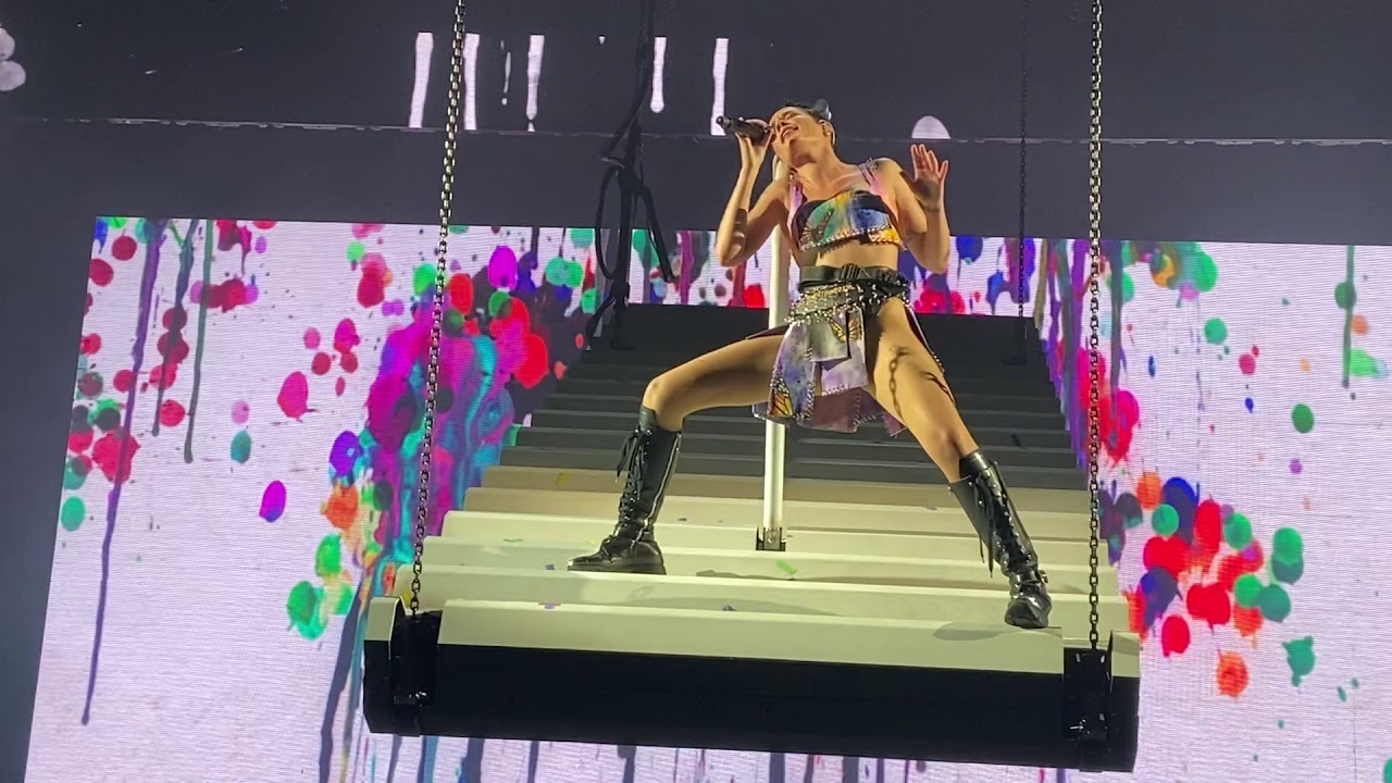 Killing Boys - Halsey Berlin Manic Tour